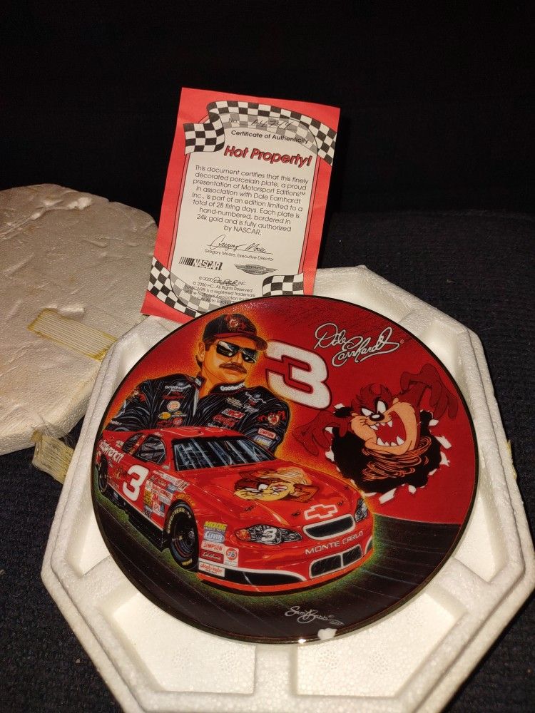 Decoration 24 K Gold Trim And Writing Nascar Plate