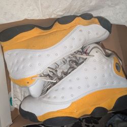 Jordan 13 Del Sol Size 8 (Used)