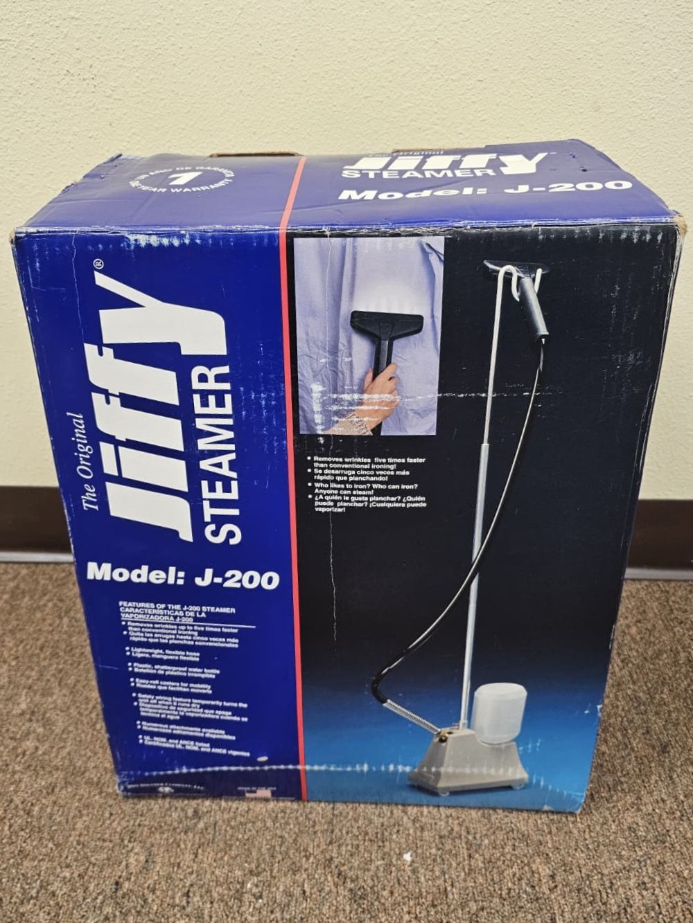 Like New in Box - Jiffy Steamer Residential Garment Steamer