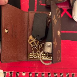 Lv Louis Vuitton Package Key Ring Binder