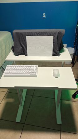 Clean Ajustable Desk