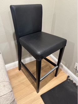Black bar chair
