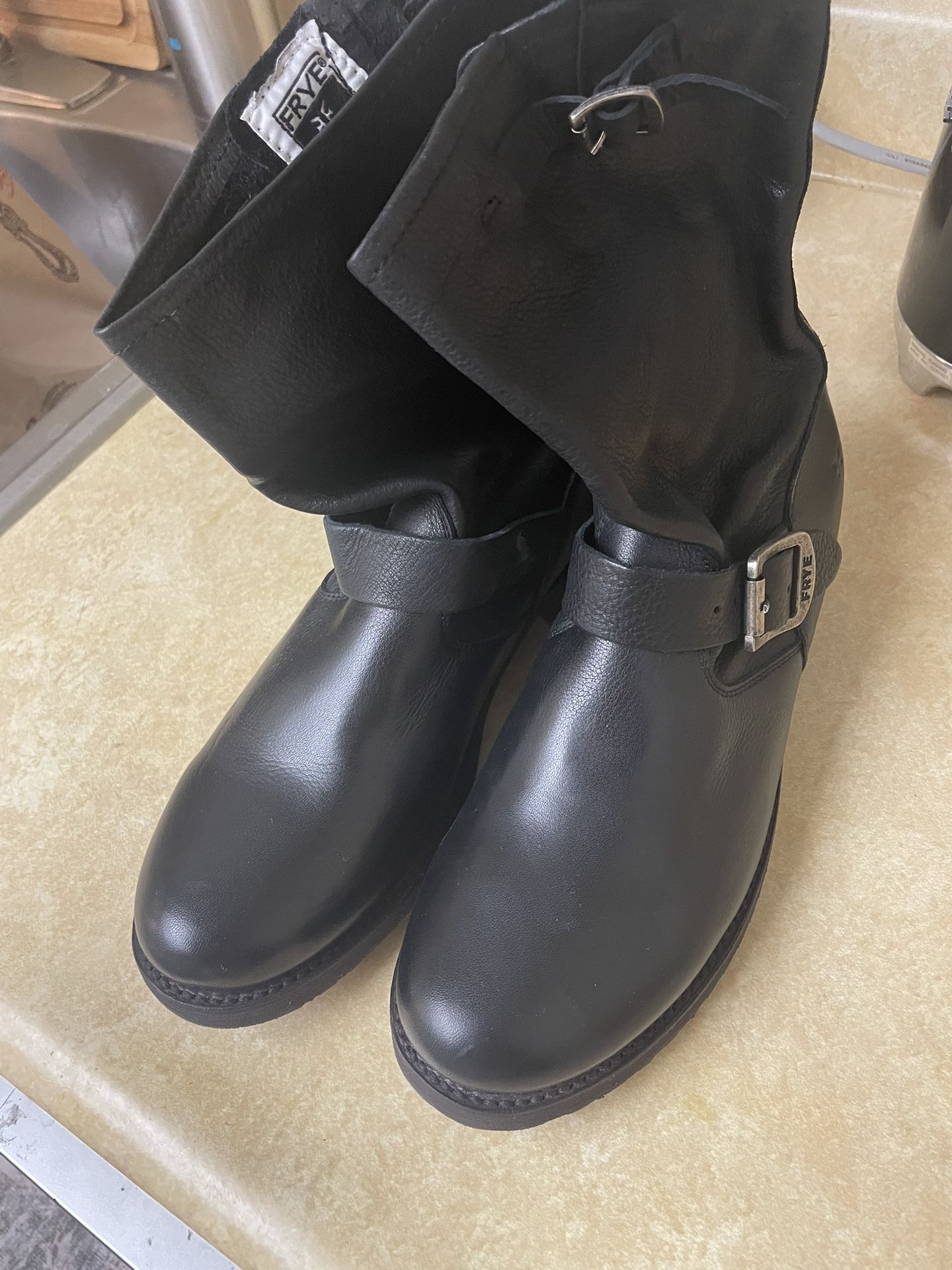 Frye Vicky Engineer Boots Size 9, Black Leather Ankle Bootie Buckle Strap