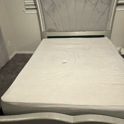 Queen Size Light Up Bed