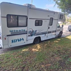 1997 Winnebago 