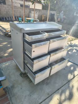 Capsa tools box work bench aluminum heavy duty..H..44..W..42..D..22