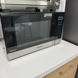 Panasonic 1250 Microwave 