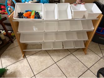 Toy organizer