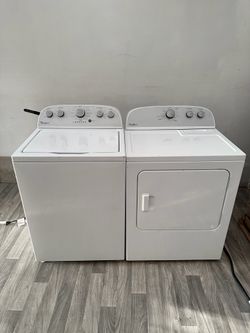 Whirlpool washer and dryer laundry