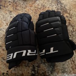 True Gloves
