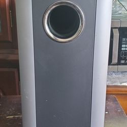 Subwoofer for a Toshiba 5.1 Channel Home Theater System, model SD-C67HT/C67HTW