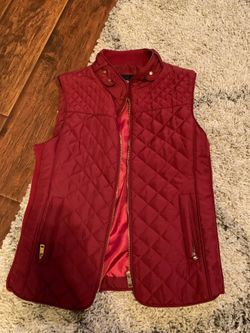 Red vest size small