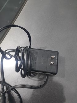 Razor charger