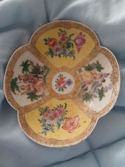 Small antique porcelain bowl