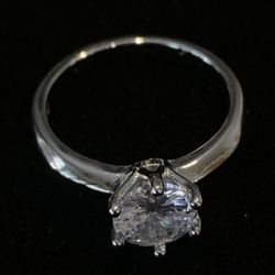 Classic .925 Silver Ring w/ A Beautiful Clear Zircon Stone