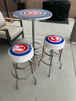 Chicago Cubs 36 inch high table
