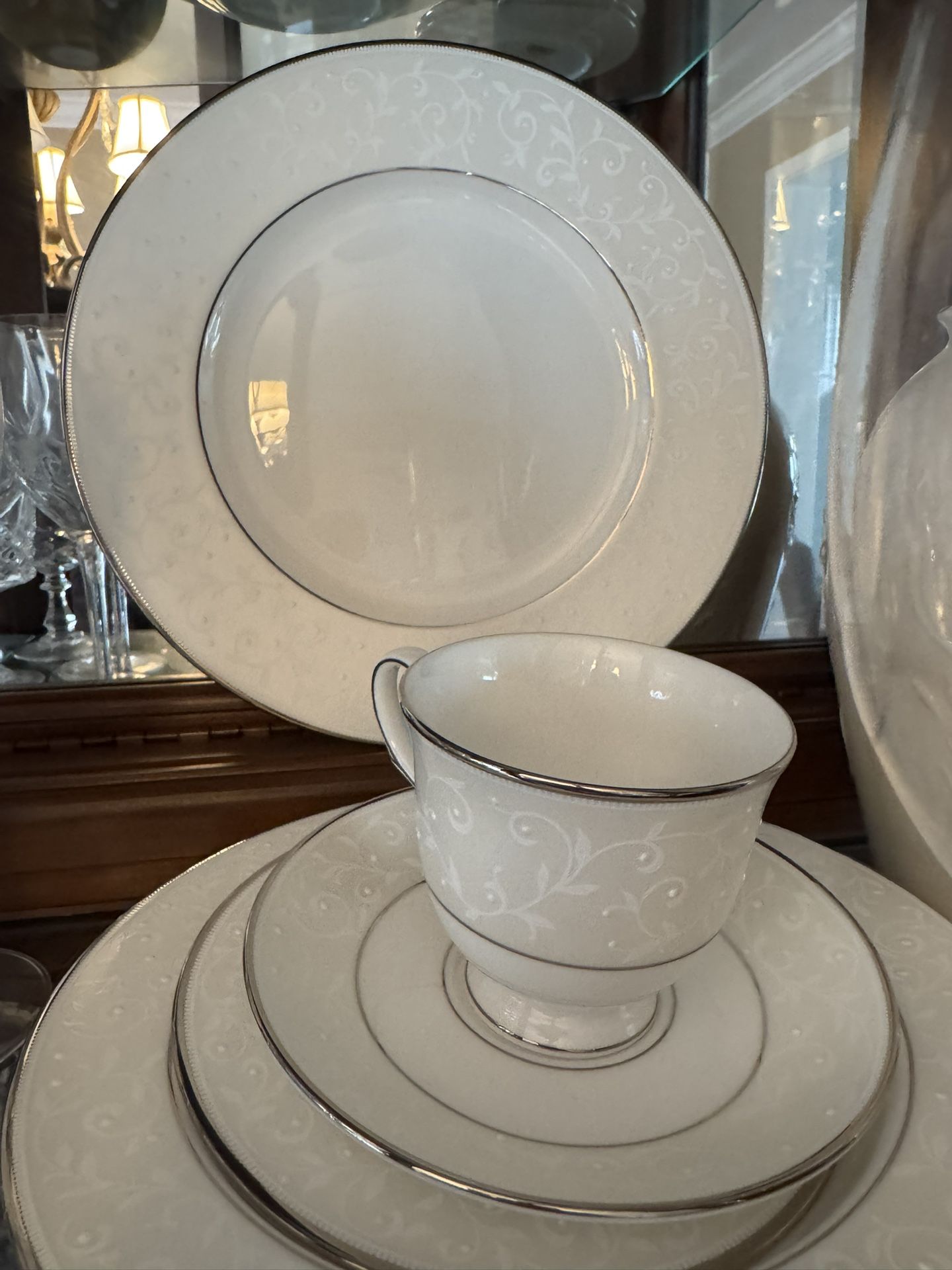 Lenox China Setting For 8