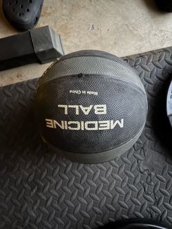10 pound medicine ball or slam ball