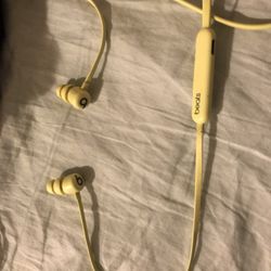 BEATS FLEX HEADPHONES 