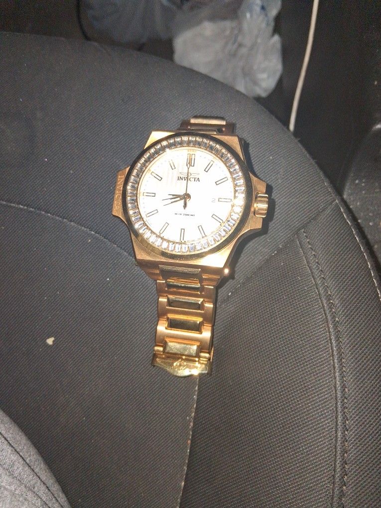 Invicta Men's Watch. Brand NEW