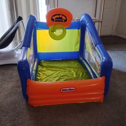 Little Tikes Inflatable Ball Pit