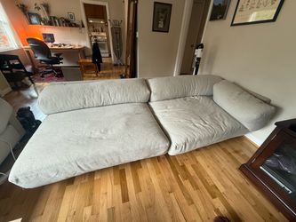 Free Sundays couch section