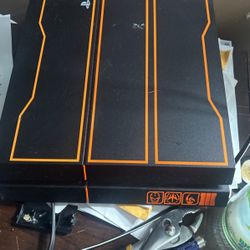 Ps4 w controllers & tv cords