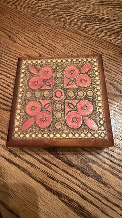 Carved Wood Square Box Folk Art Design Hinged Lid Trinket/Jewelry