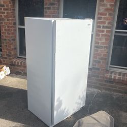 Kenmore Upright Freezer 