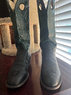 Cowboy boots 8.5