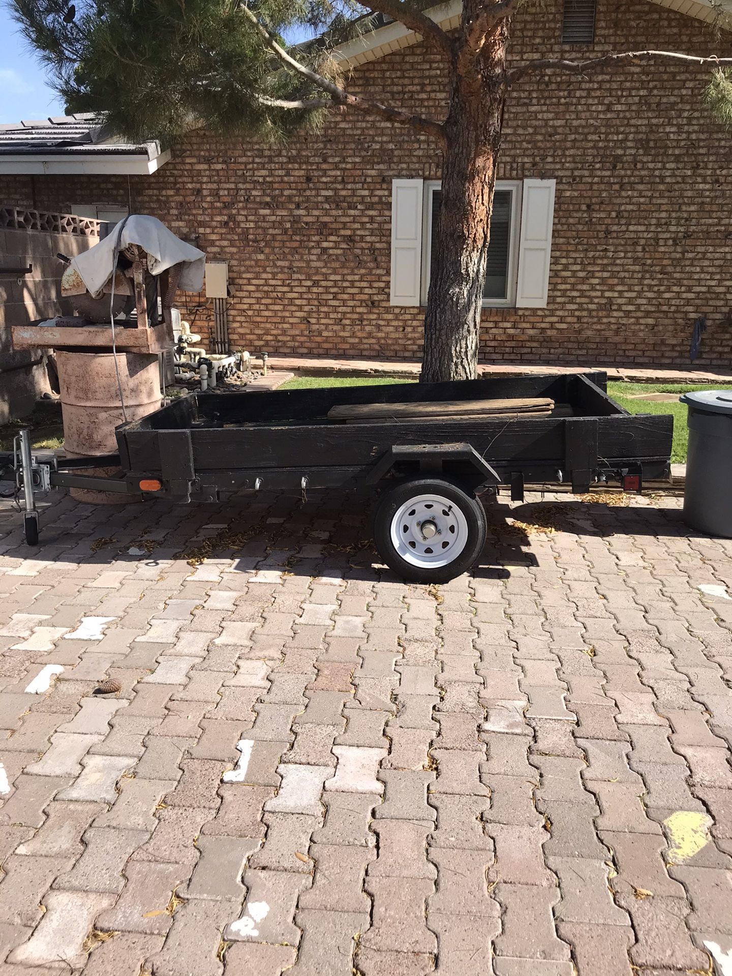 Utility trailer