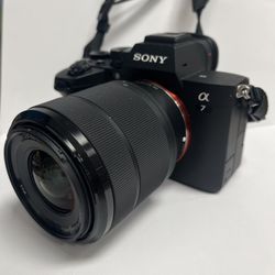 Sony Alpha 7 IV Full-frame Mirrorless Interchangeable Lens Camera with 28-70mm