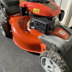 Husqvarna Lawnmower Self Propelled AWD Transmission!