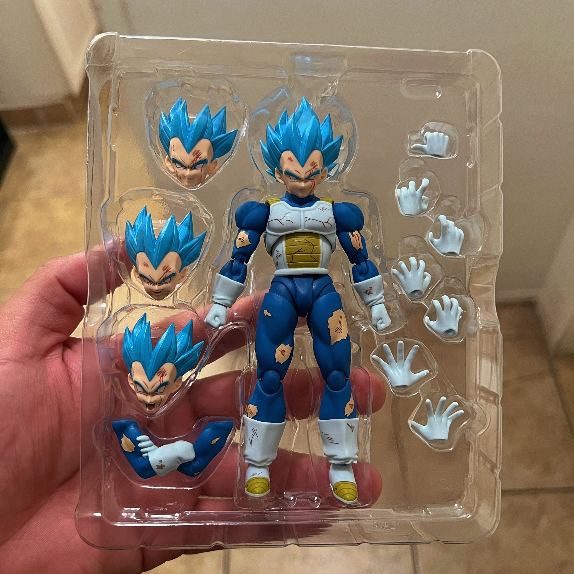 Custom Battle Damaged SSGSS Vegeta SH Figuarts