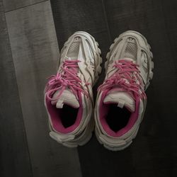 Balenciaga track  size 42