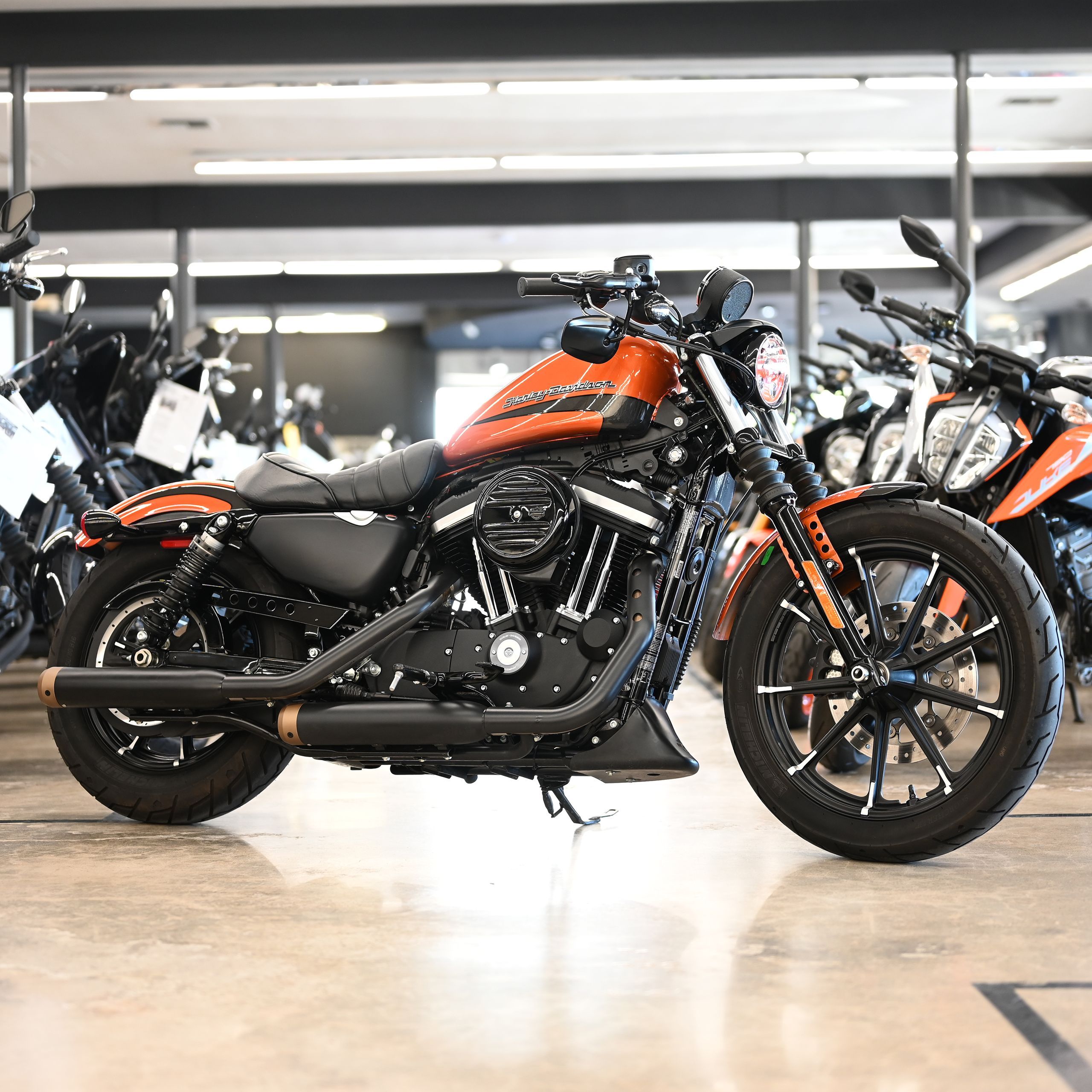 2020 HARLEY DAVIDSON IRON 883