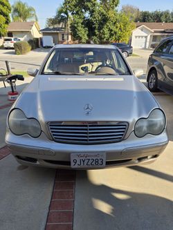 Mercedes Benz 2001 C320