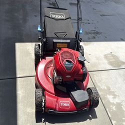 Toro SmartStow Recycler Lawn Mower – 22” Deck