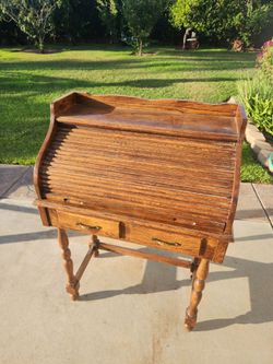 Roll top desk.
