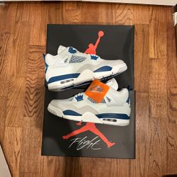 Jordan 4 Military Blue 