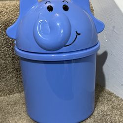 Elephant Mini Trash Can with Removable hinged Lid – For Homes & Offices