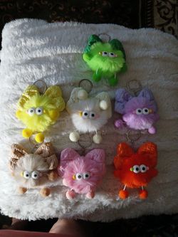 Ya veros de peluche diferentes colores  nuevos
