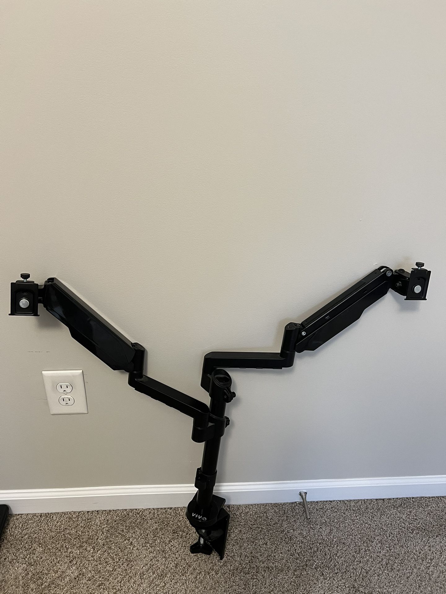 Vivo Dual Monitor Mount Great Cond. $40