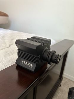 MOZA R5 Bundle W/ Stand