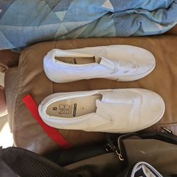 Women's White Slip In Shoes Size 8 Used Condition 