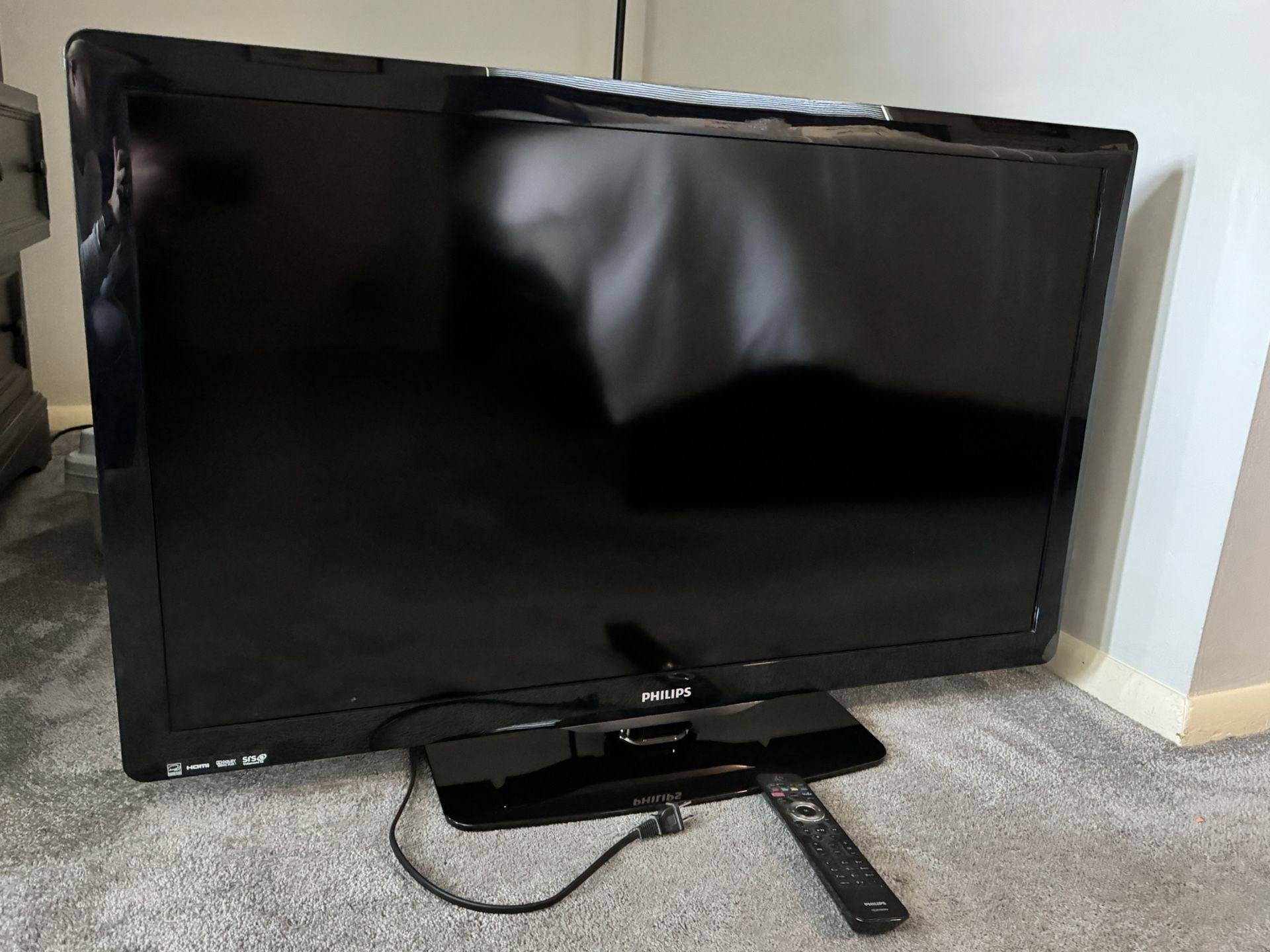 40” Phillips TV