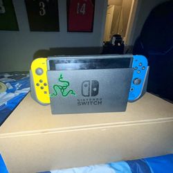 Nintendo Switch Console w/ Joy-Cons + Dock (Yellow/Blue) – Works Great