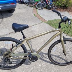 Huffy Parkside Like New 7 speed Cruiser Bike Bicycle with 26" Tires, 16" Frame All Tuned Up - $50 FIRM 
