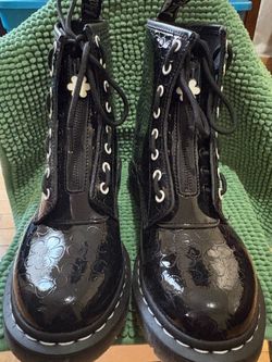 Dr Martens Limited Daisy Edition Size 9