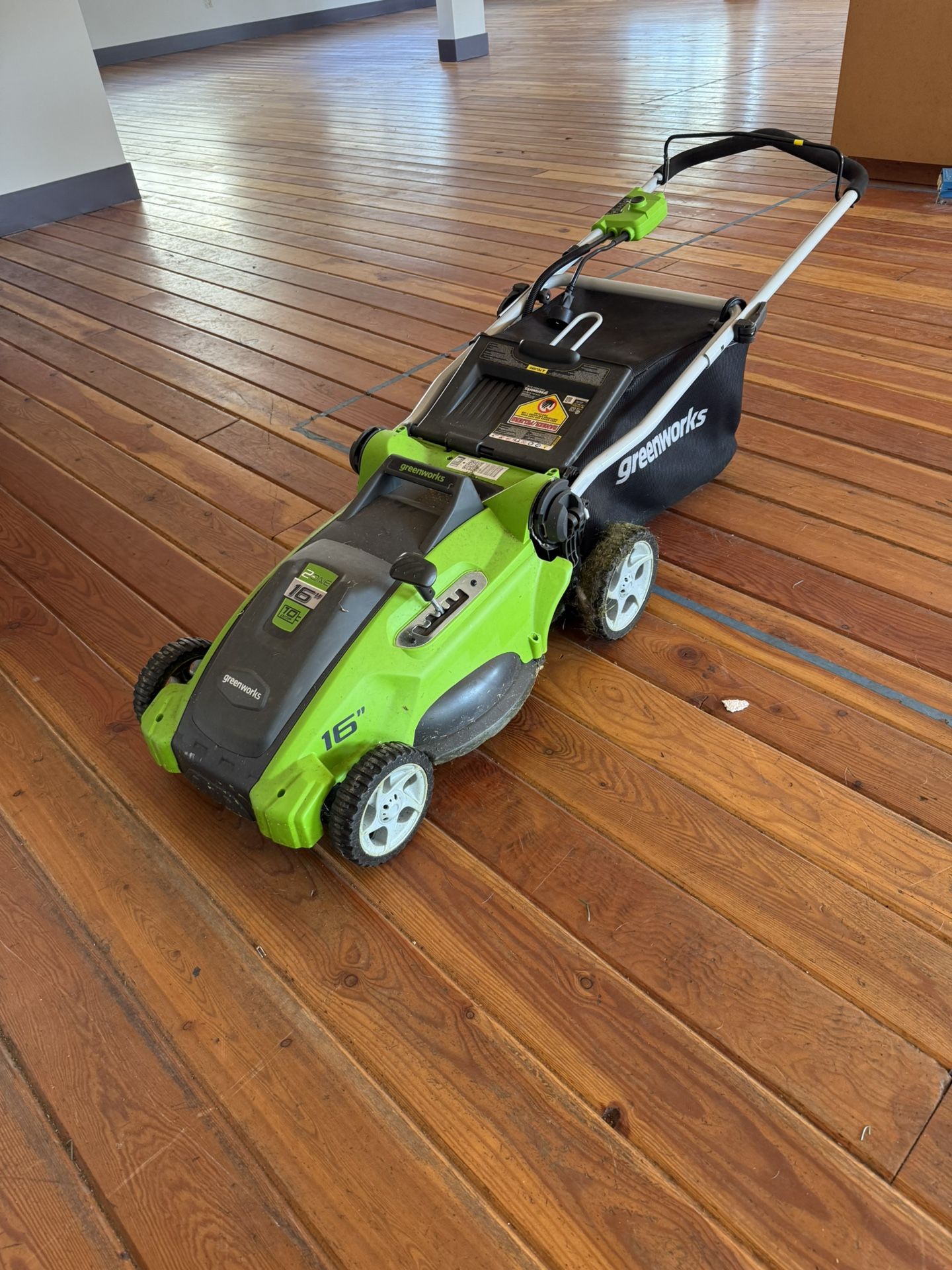 Electric Lawn Mower (corded)